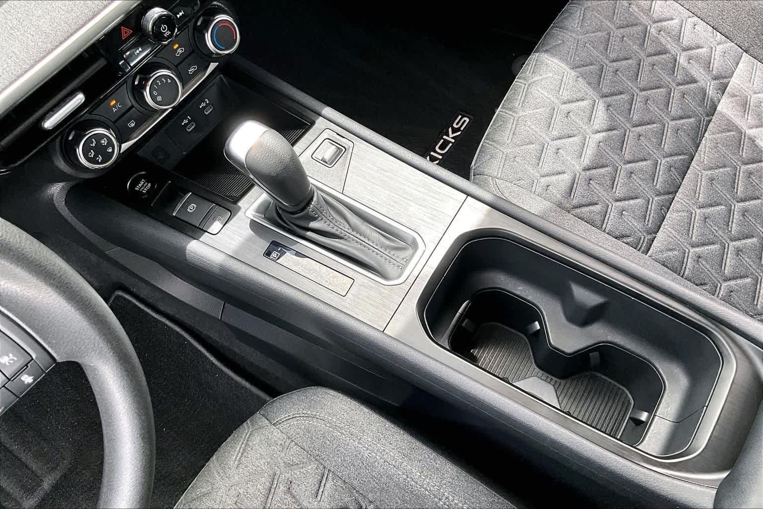 Used 2025 Fresh Powder Nissan SV image 17