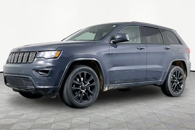 Used 2018 Black Jeep Altitude image 1