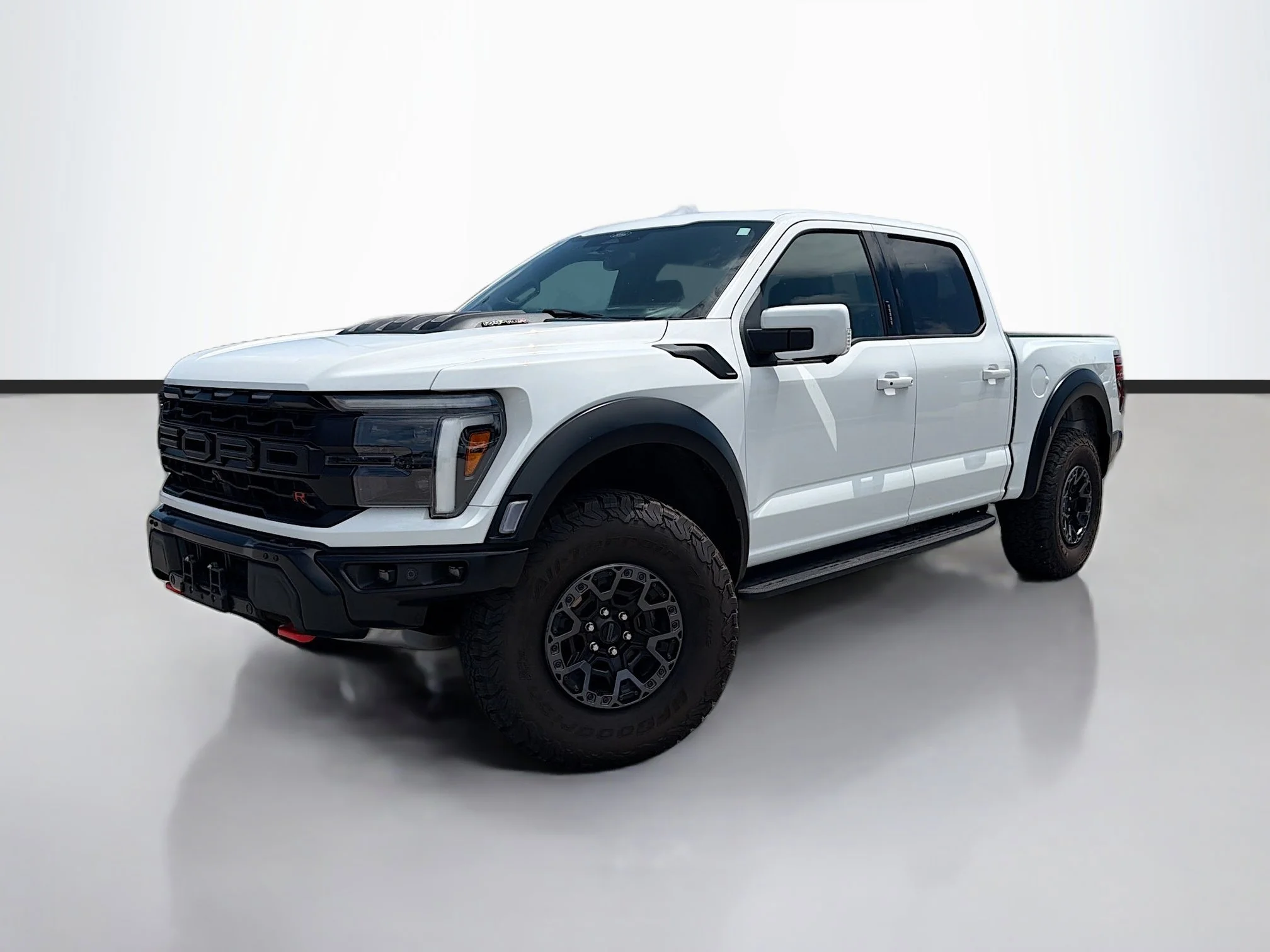 Used 2024 Oxford White Ford Raptor image 1