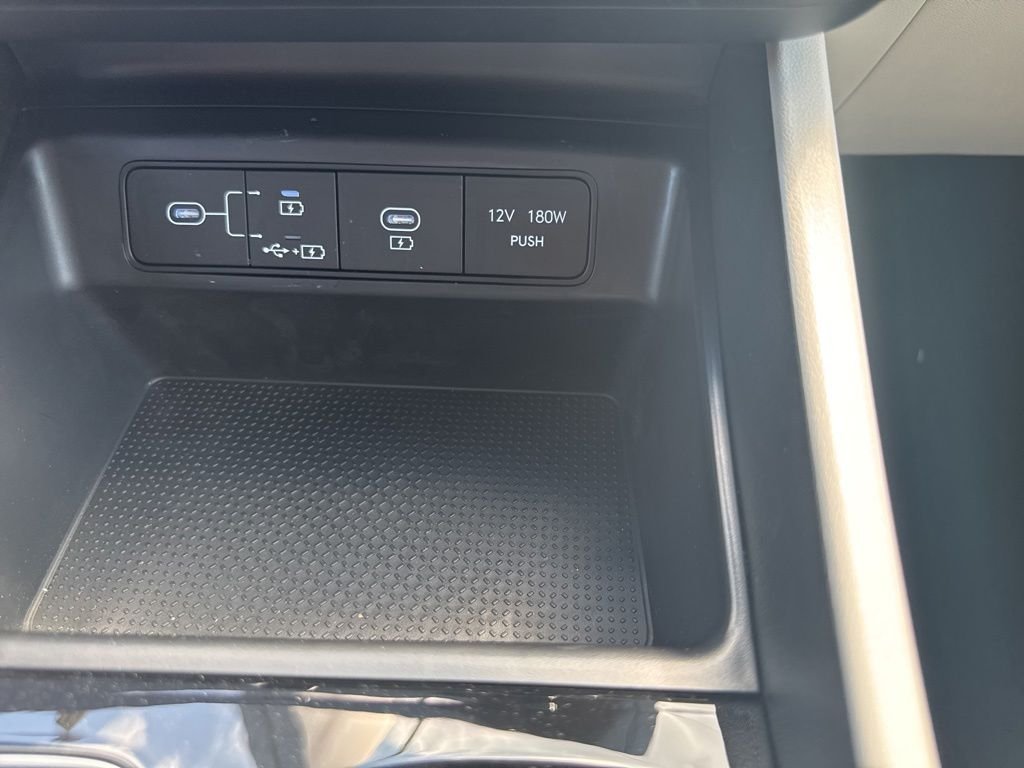 New 2026 White Hyundai SE image 16