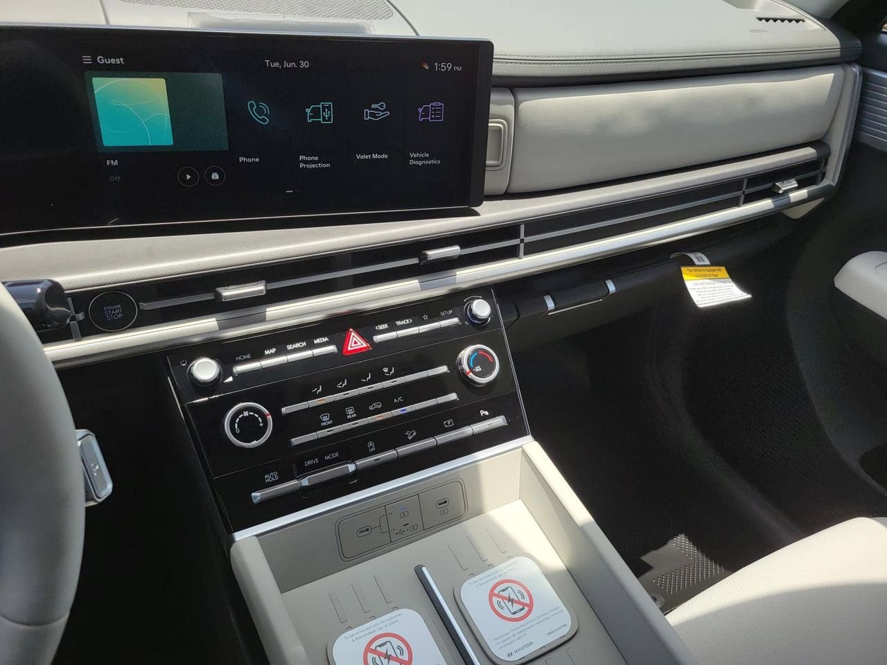 New 2026 Phantom Black Hyundai SE FWD image 17