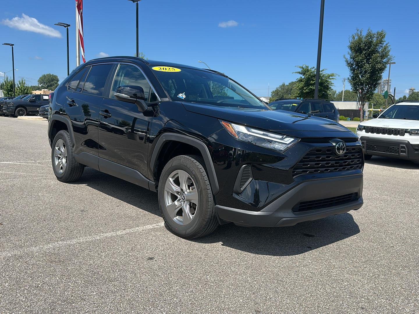 Used 2025 Midnight Black Metallic Toyota XLE image 5