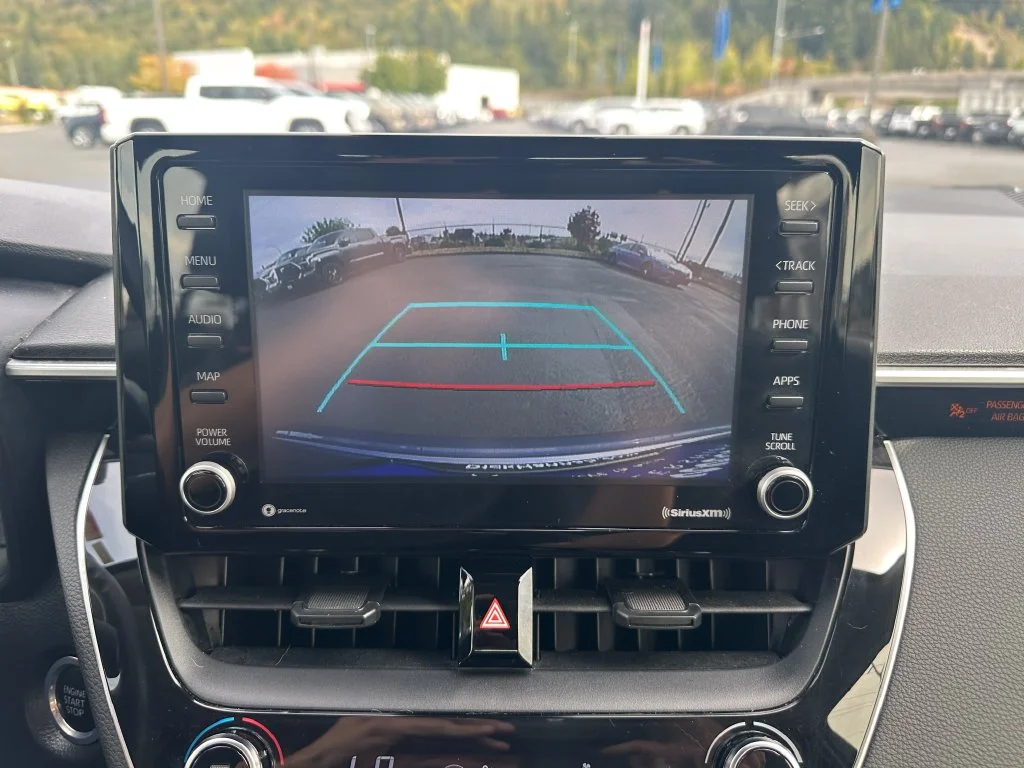 Certified Used 2022  Toyota LE image 17