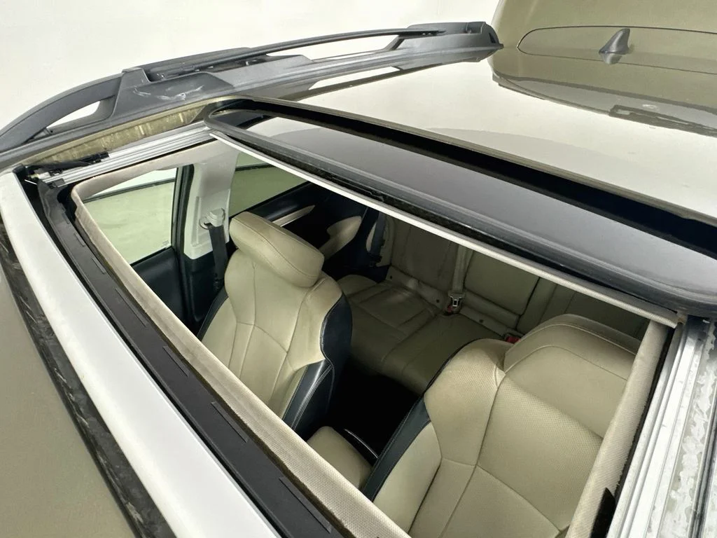 Used 2020 Green Metallic Subaru Limited image 28