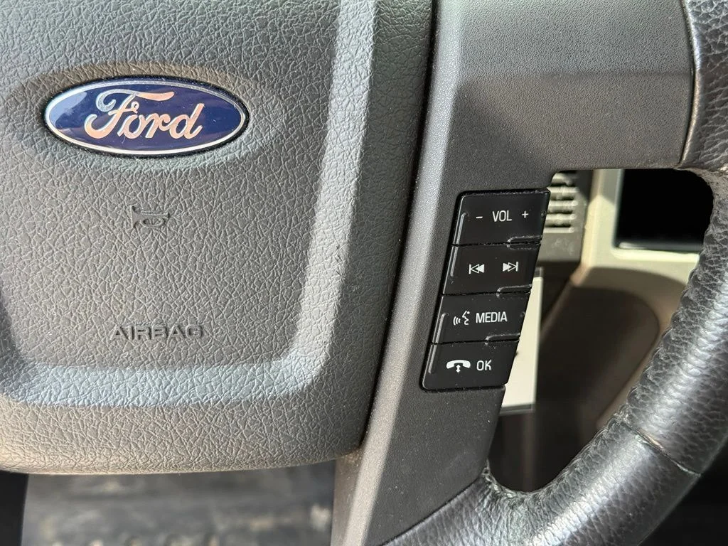 Used 2011 Silver Ford XLT image 17