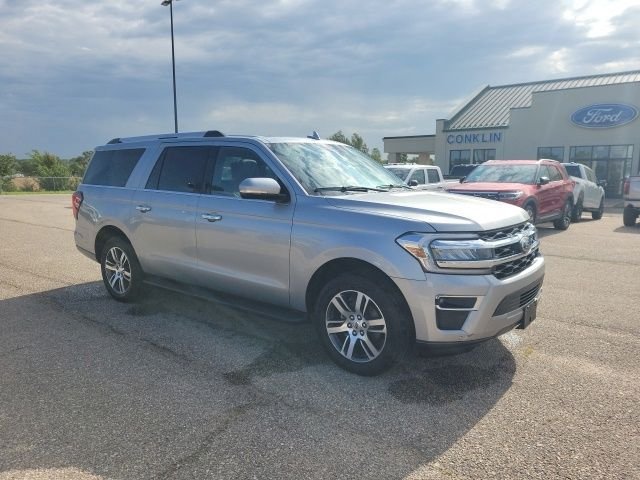 Used 2024 Silver Ford Limited image 23