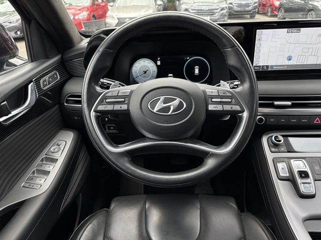 Used 2023 Red Hyundai Calligraphy image 17