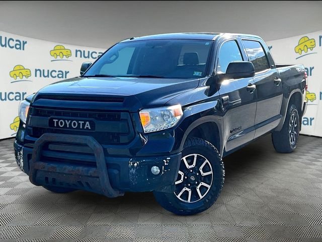 Used 2016 Black Toyota SR5 image 12
