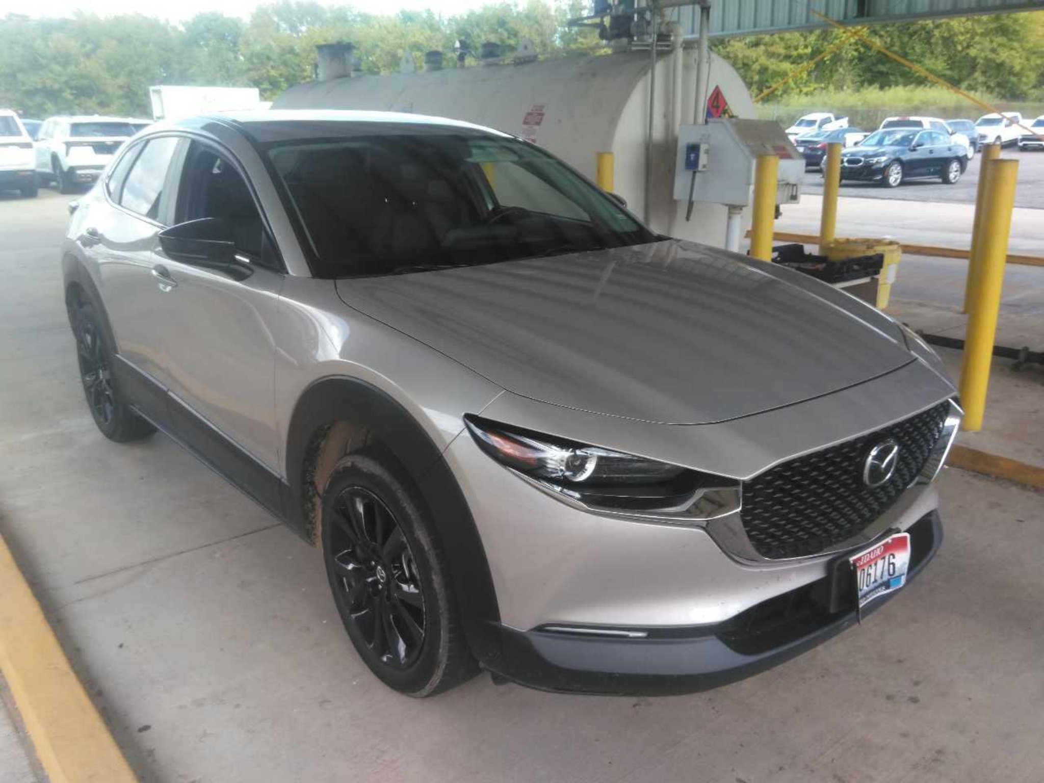 Used 2024 Platinum Quartz Metallic Mazda Select image 8