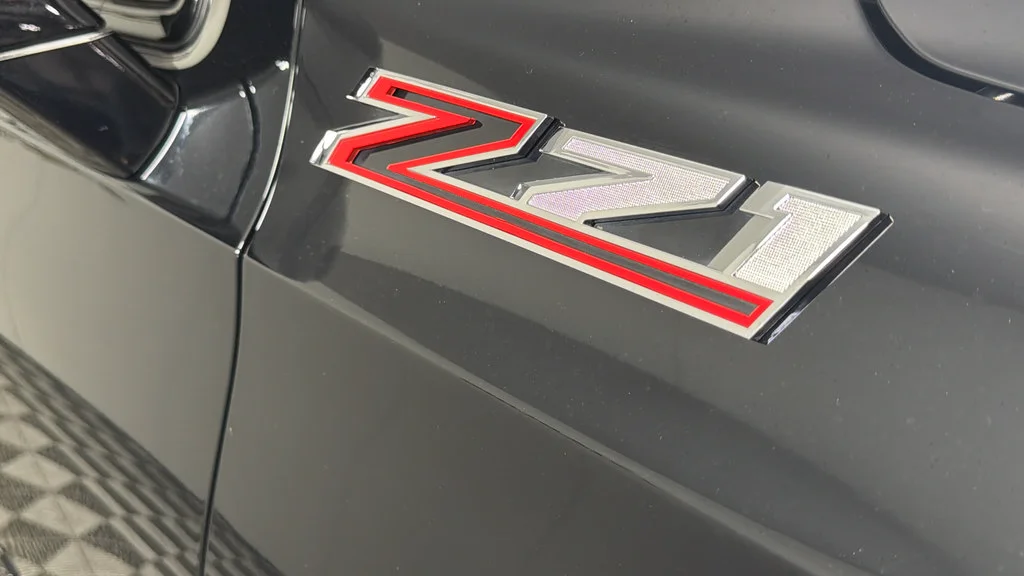 Used 2023 Black Chevrolet Z71 image 42