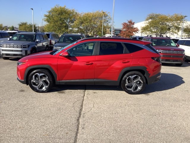 Used 2022 Calypso Red Hyundai SEL image 2