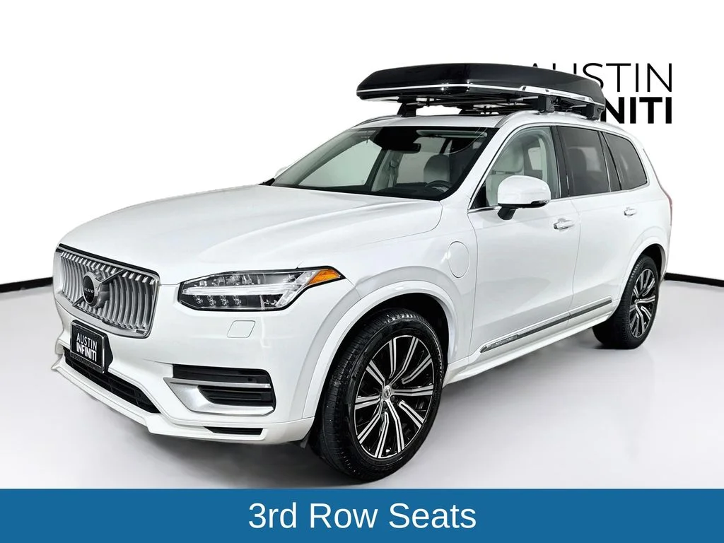 Used 2022 White Volvo T8 Inscription 6 Passenger image 3