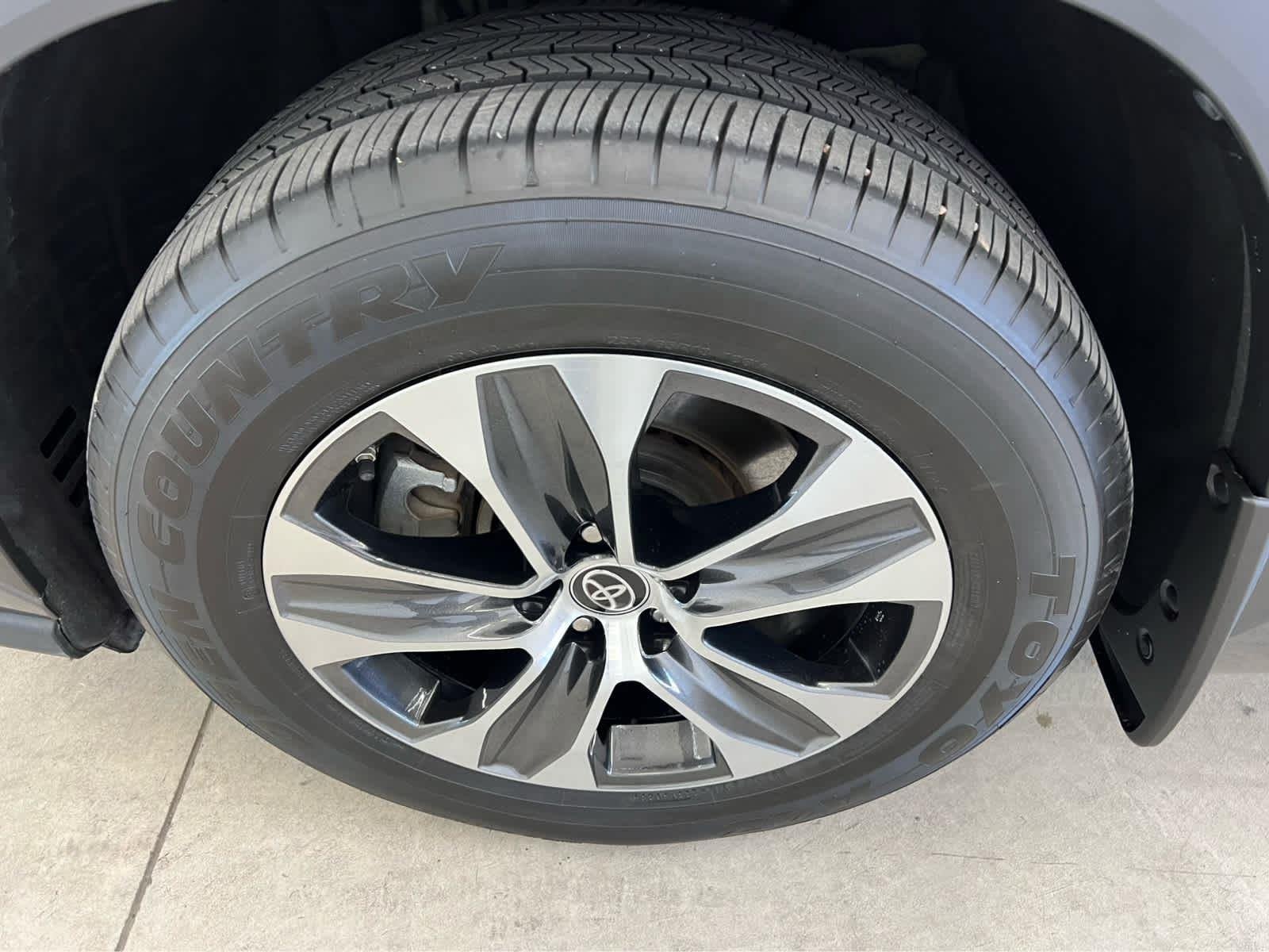 Used 2022 Magnetic Gray Metallic Toyota Hybrid XLE image 6