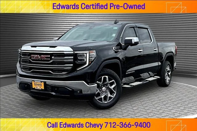 2022 GMC Sierra 4WD Crew Cab Standard Box SLT's photo