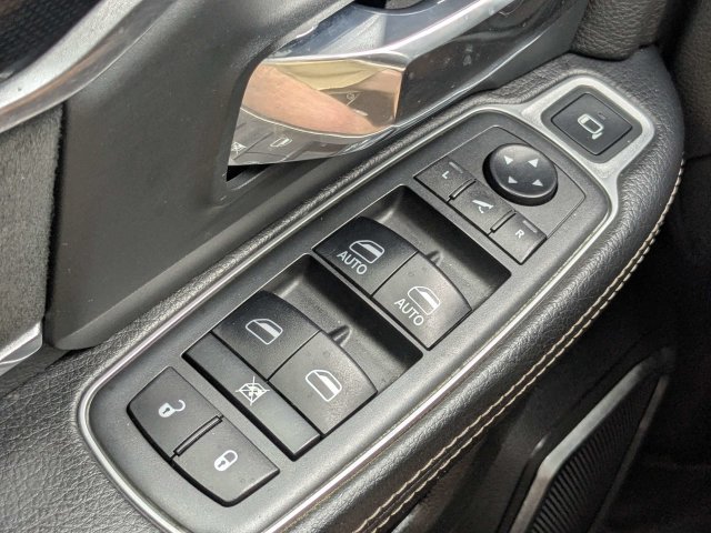 Certified Used 2019 White Ram Laramie image 25