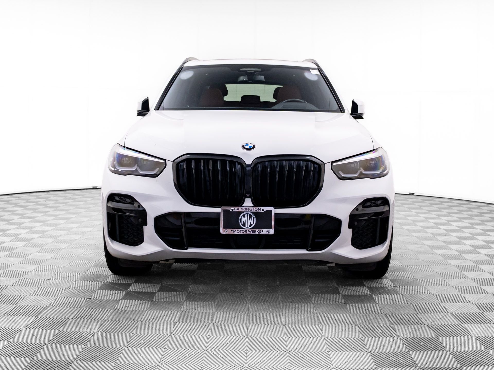 Used 2022 White BMW xDrive40i image 9