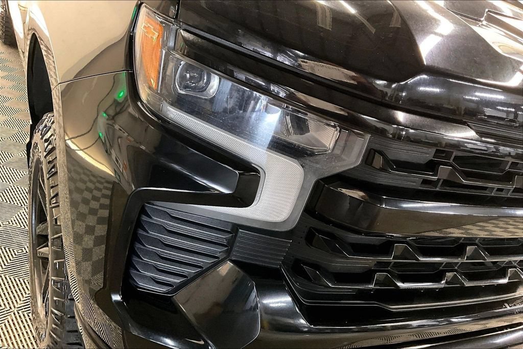 Used 2022 BLACK Chevrolet LT Trail Boss image 26
