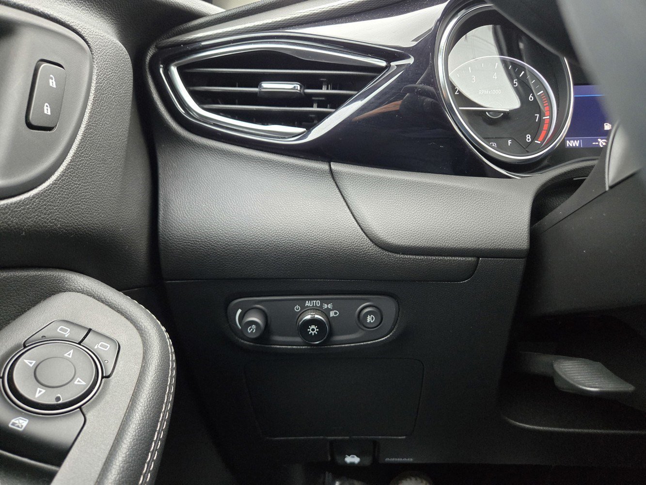 Used 2020 Satin Steel Metallic Buick Select image 23