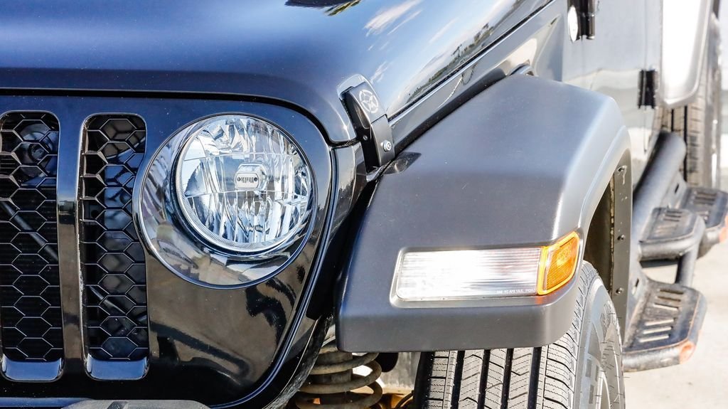 Used 2021 Black Clearcoat Jeep Sport image 5