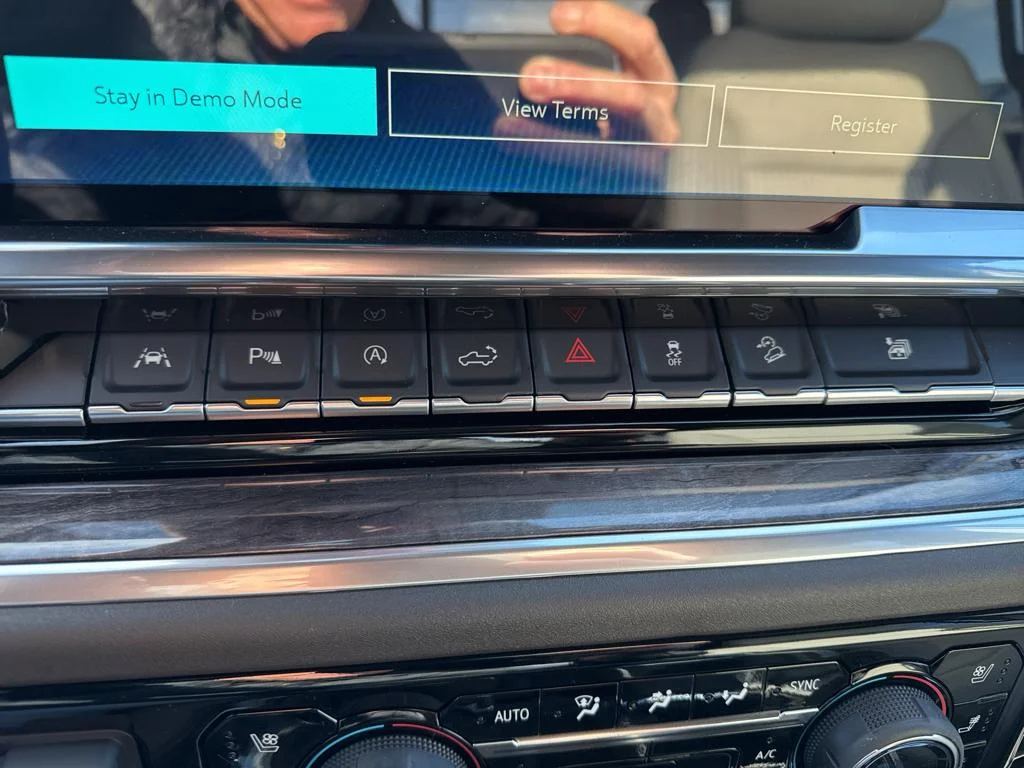 2025 Chevrolet Silverado 1500 LTZ - Photo 27