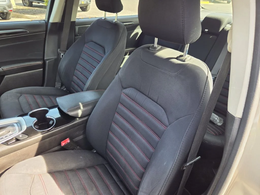 Used 2015 Gold Ford SE image 11