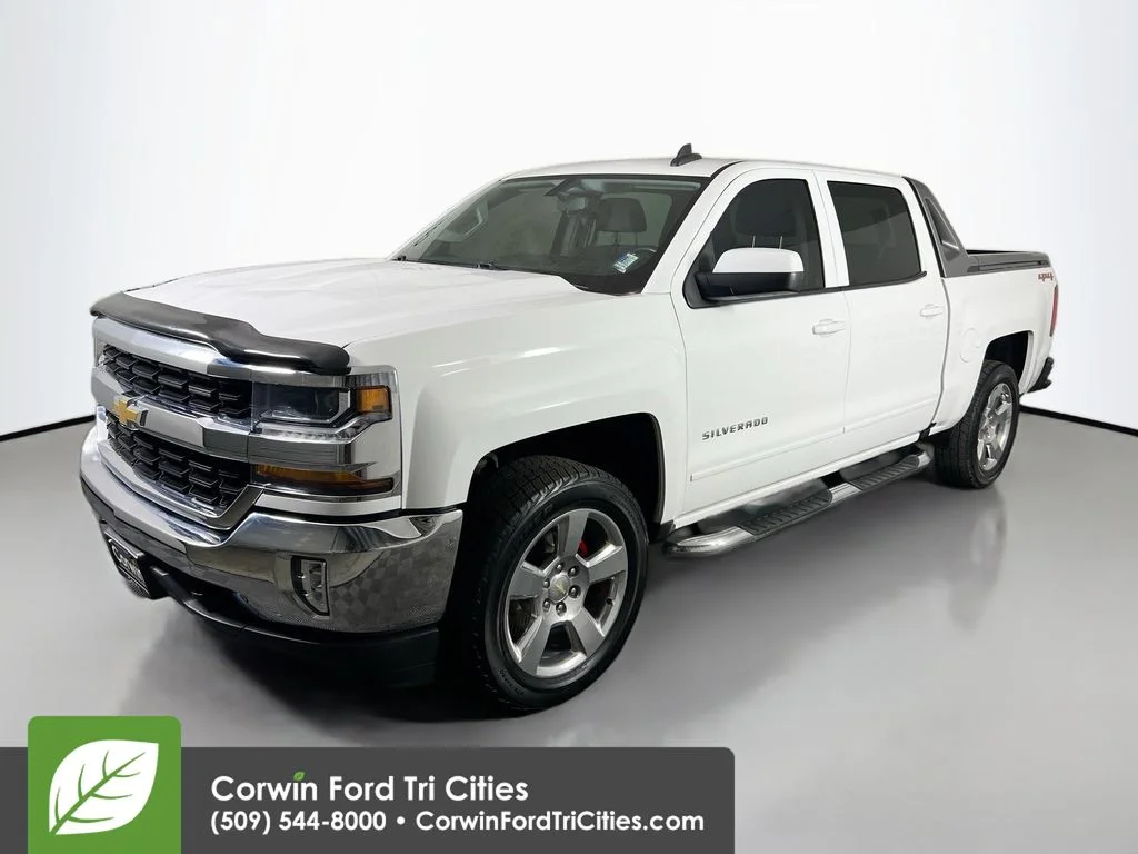 Used 2017 White Chevrolet LT image 5