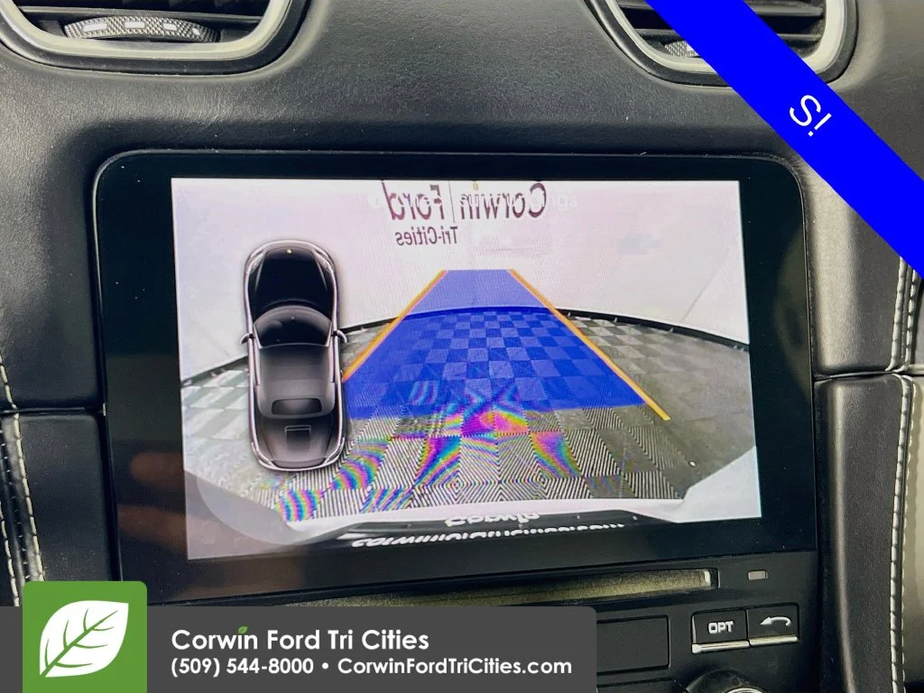 Used 2019  Porsche  image 19