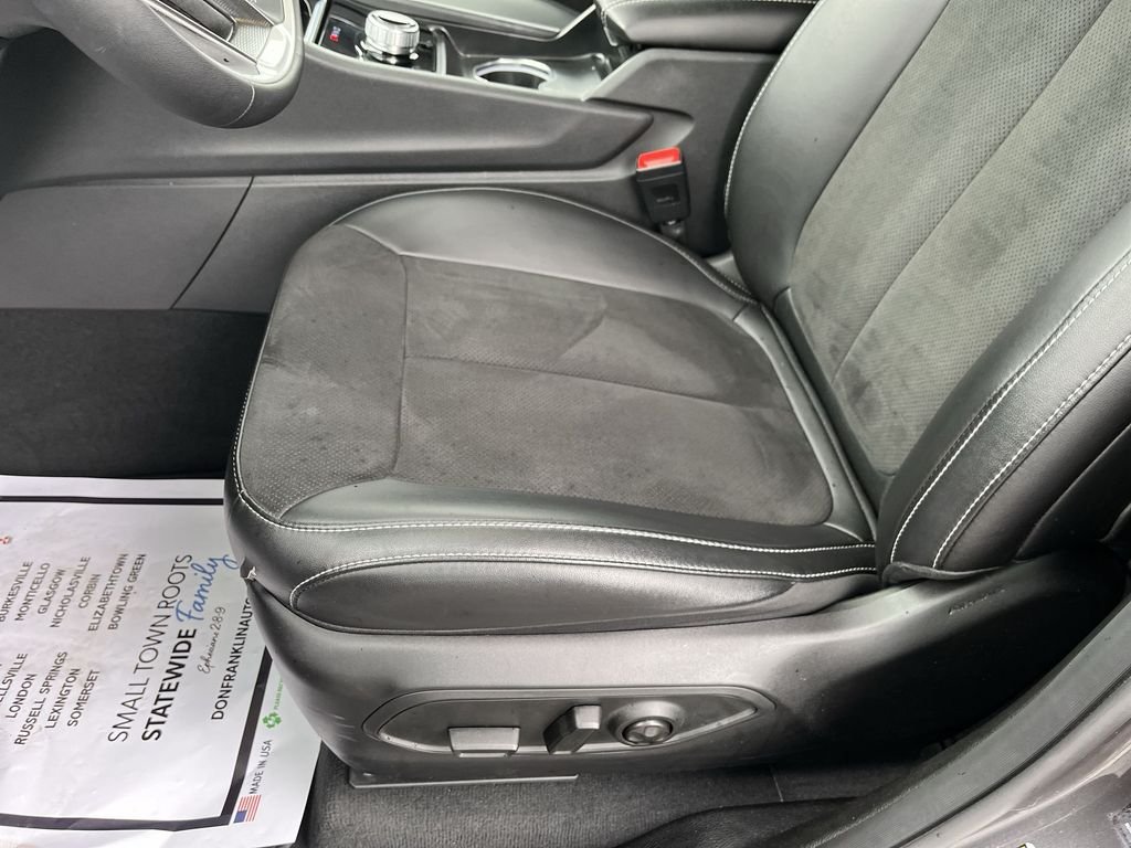 Used 2025 Gray Jeep Altitude X image 12