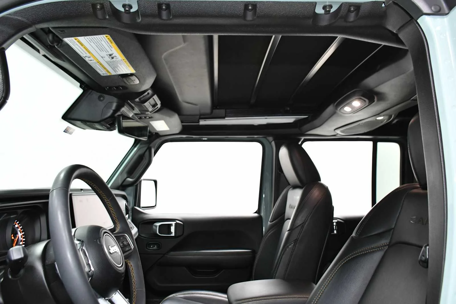 Used 2024 Earl Clearcoat Jeep Sahara image 12