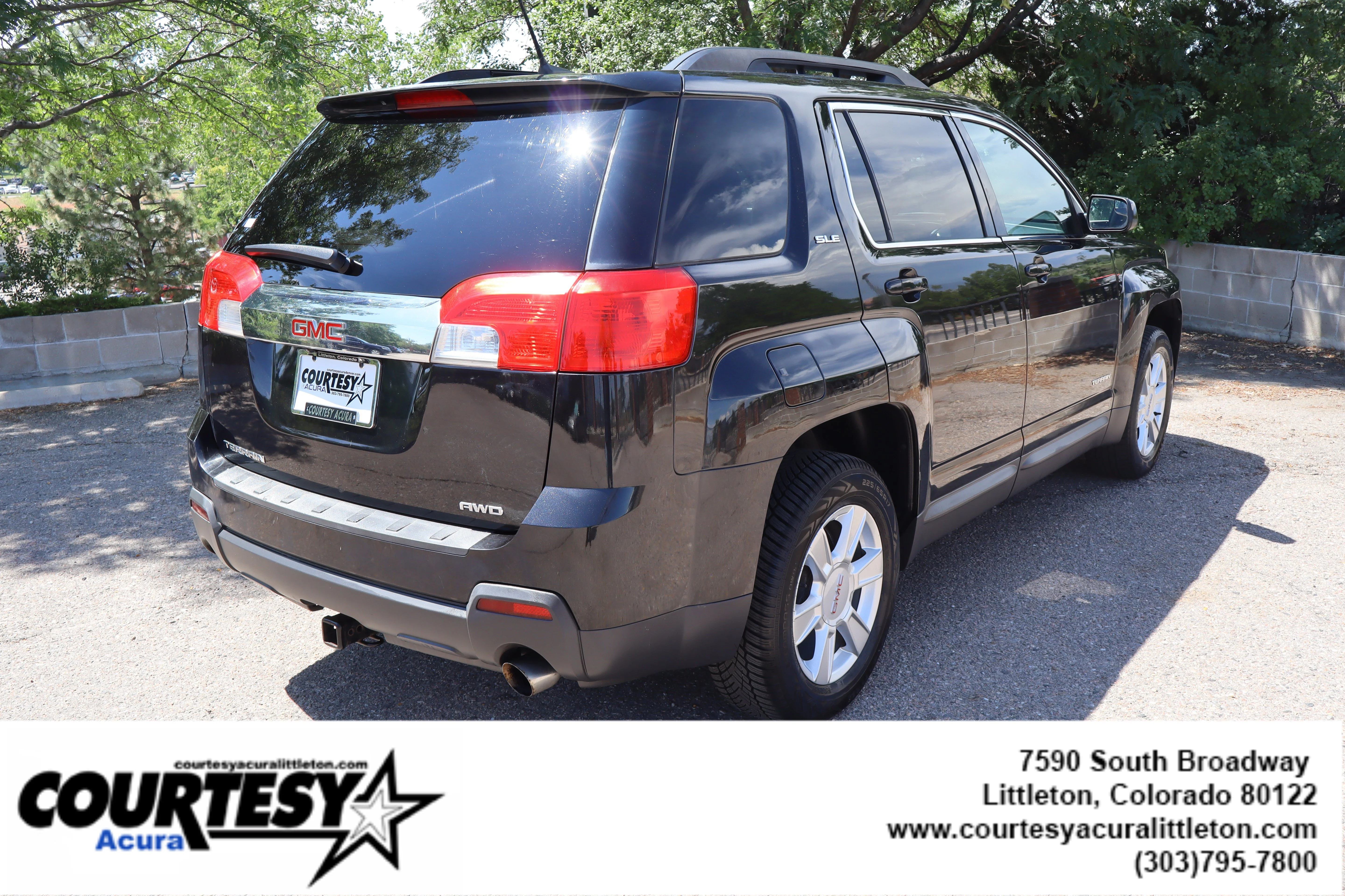Used 2013 Carbon Black Metallic GMC SLE image 6