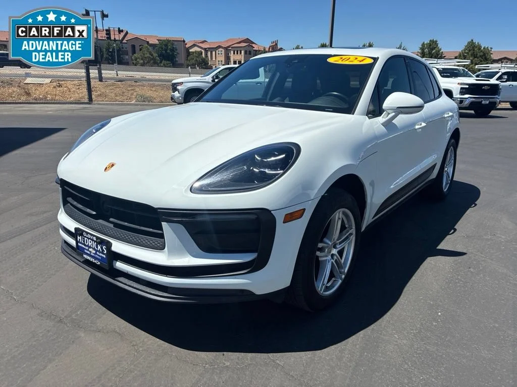 Used 2024  Porsche  image 7