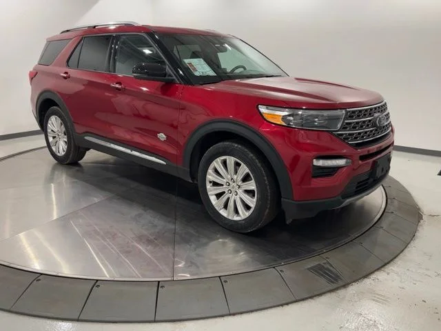 Used 2022 Red Ford King Ranch image 7