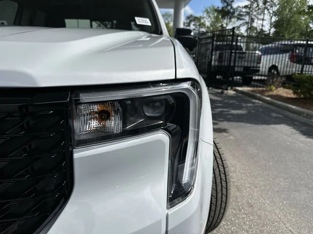 Used 2026 White Ford Lariat image 9