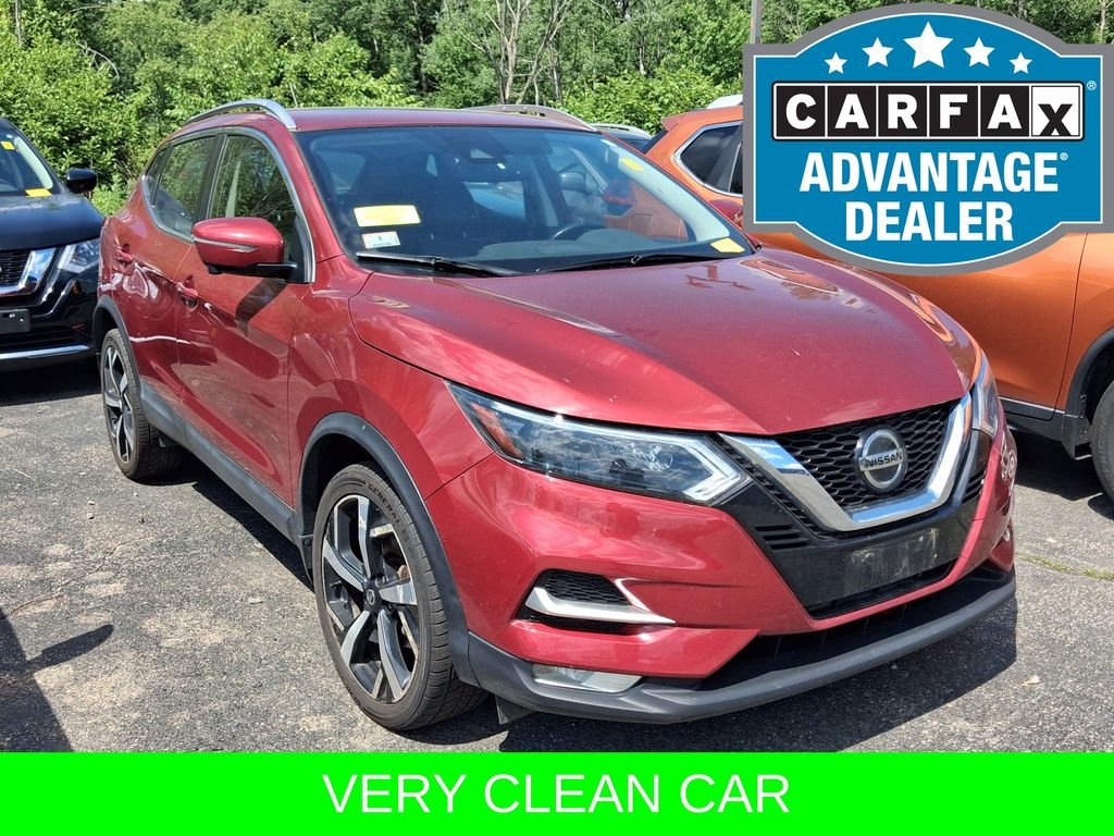 Used 2020 Red Nissan SL image 2