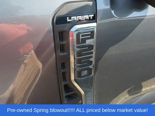Used 2023 Gray Ford Lariat image 10