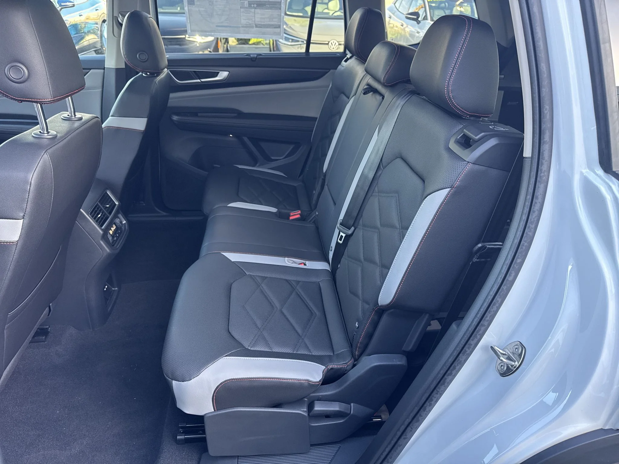 New 2026 Opal White Pearl Volkswagen 2.0T Peak Edition image 28