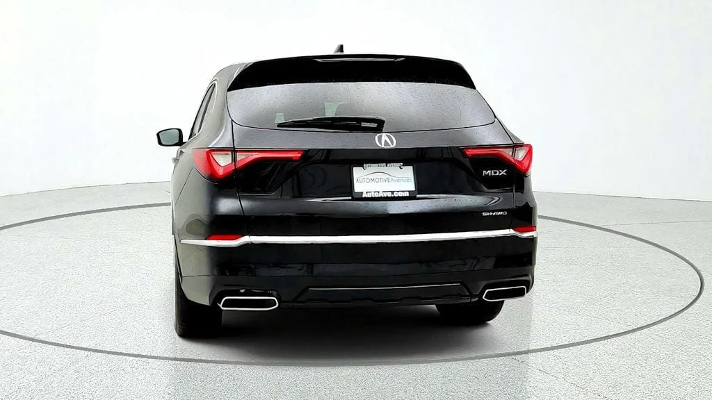 Used 2023 Majestic Black Pearl Acura SH-AWD image 6