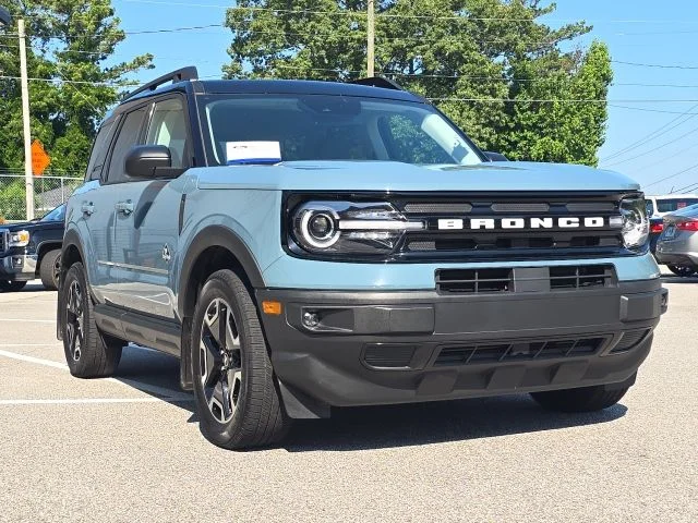 Used 2022  Ford Outer Banks image 7