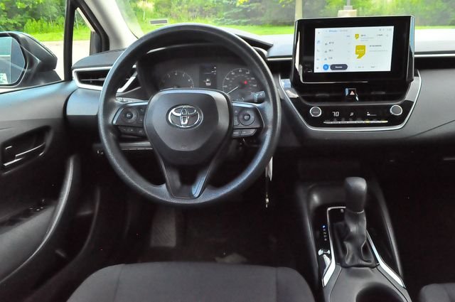 Used 2024  Toyota LE image 17