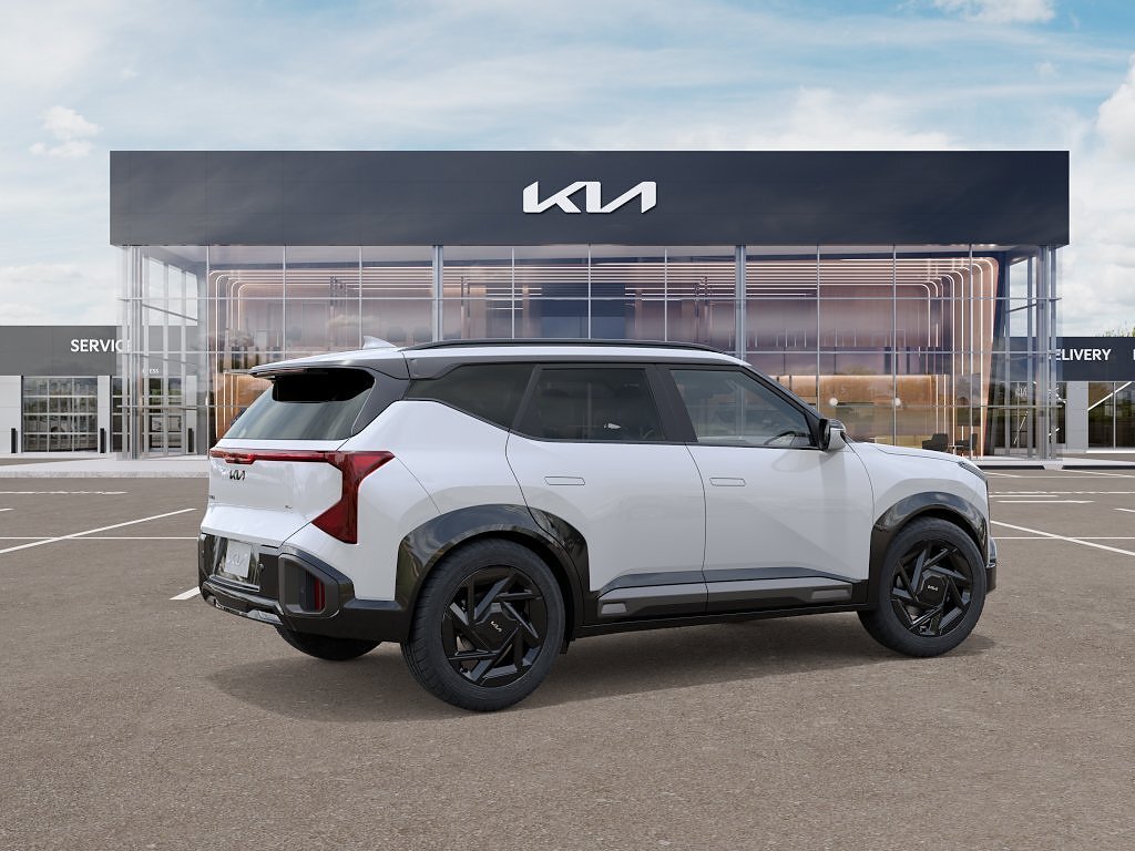 New 2027 Snow White Pearl Kia X-Line SX image 6