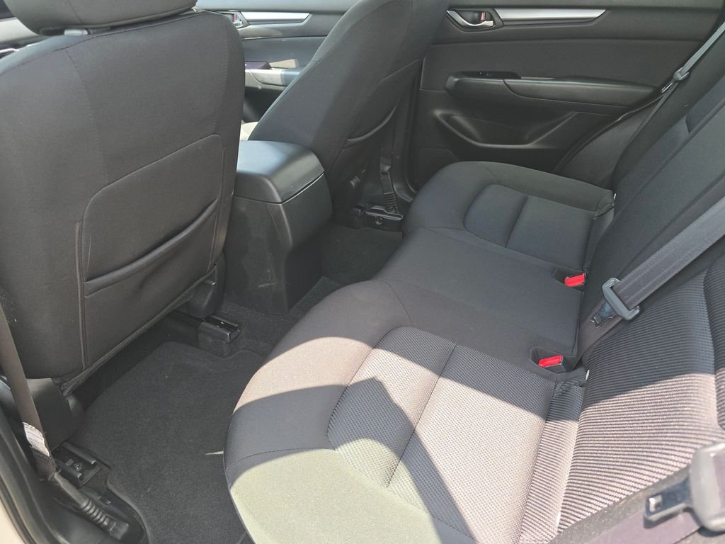 Used 2022 White Mazda 2.5 S image 21