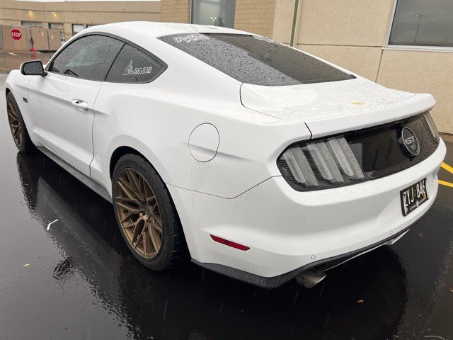 Used 2015 White Ford GT Premium image 3