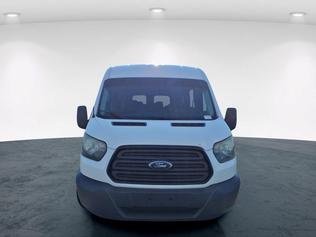 Used 2015 White Ford XL image 3
