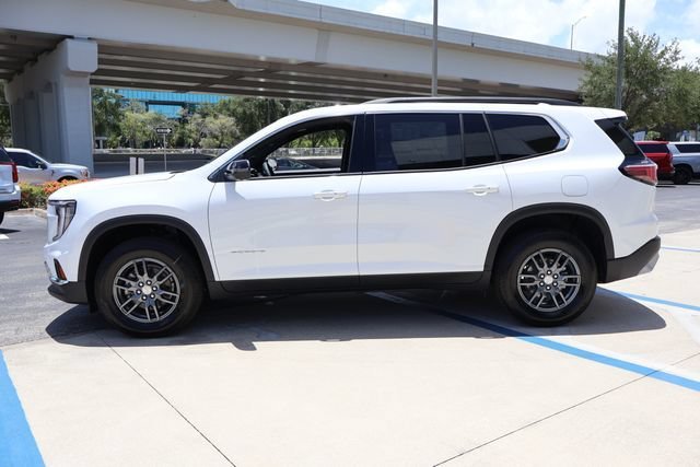 New 2026 Summit White GMC Elevation image 4