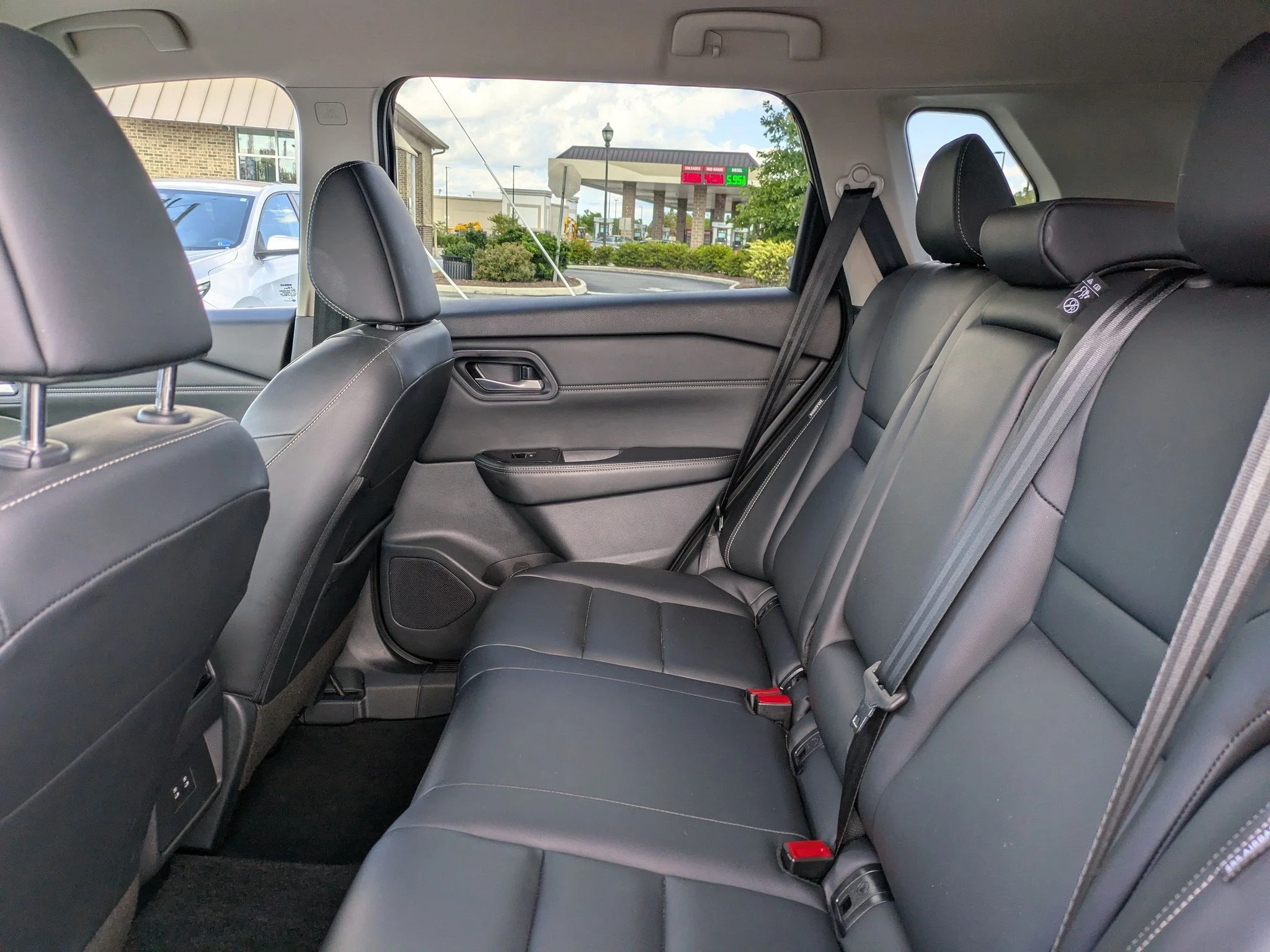 Certified Used 2026 Super Black Nissan SL image 15