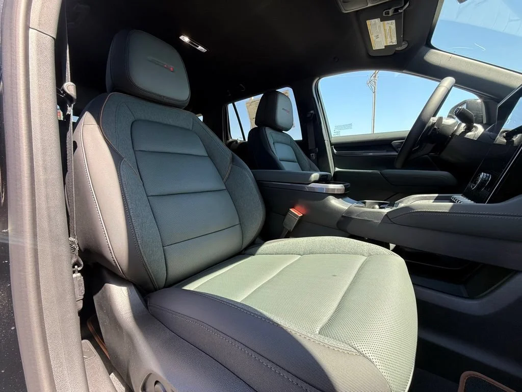 New 2026 Ebony Twilight Metallic GMC AT4 image 15