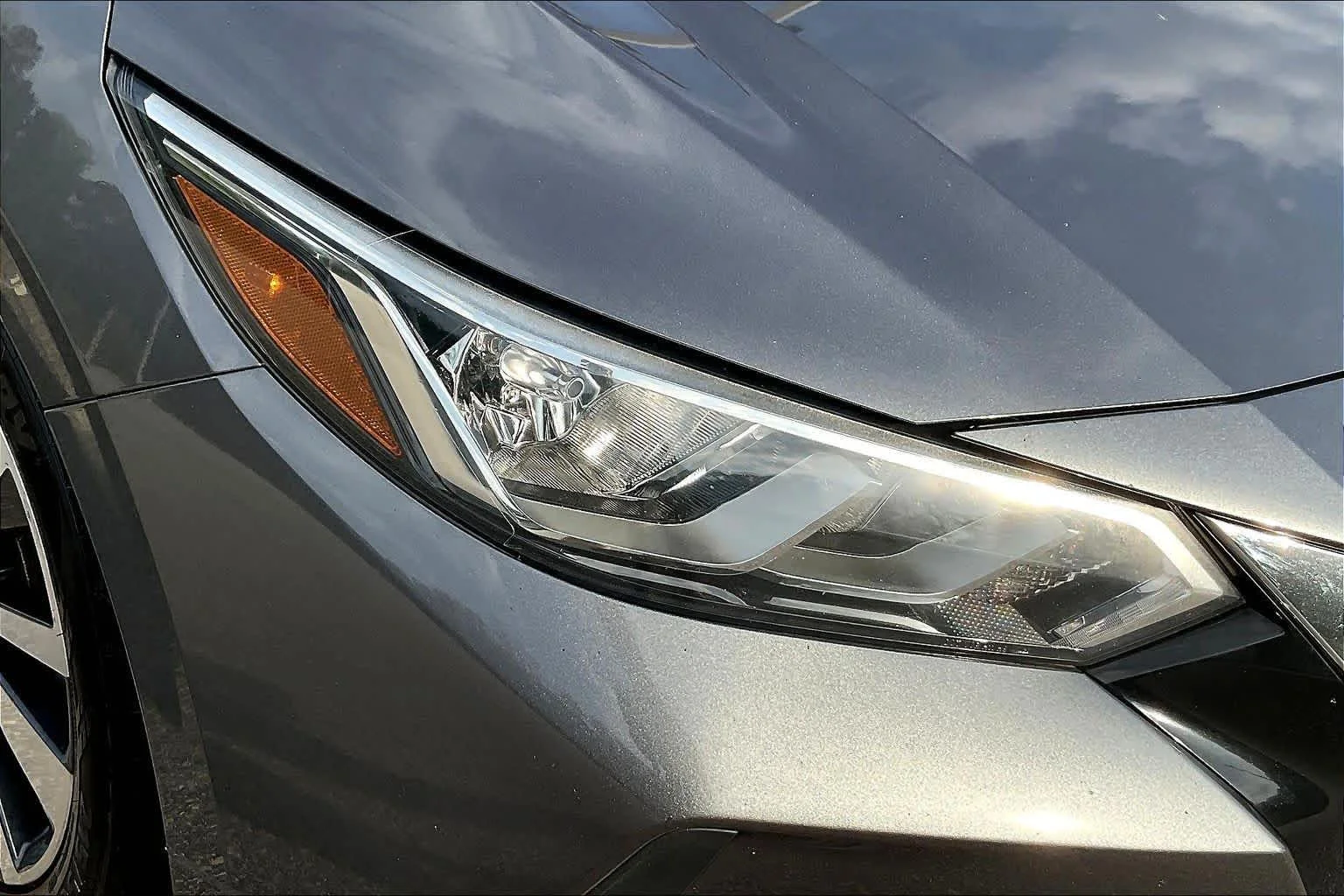Used 2021 Gun Metallic Nissan SV image 28