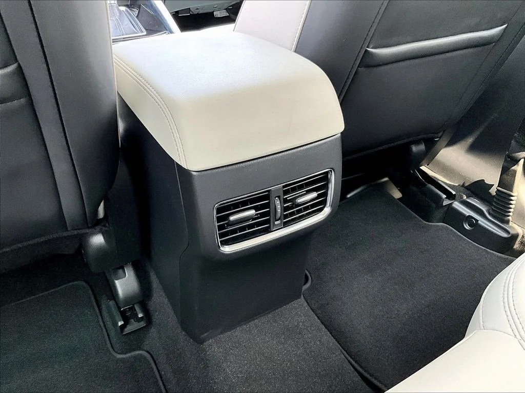 Used 2021 Machine Gray Mazda Grand Touring image 10