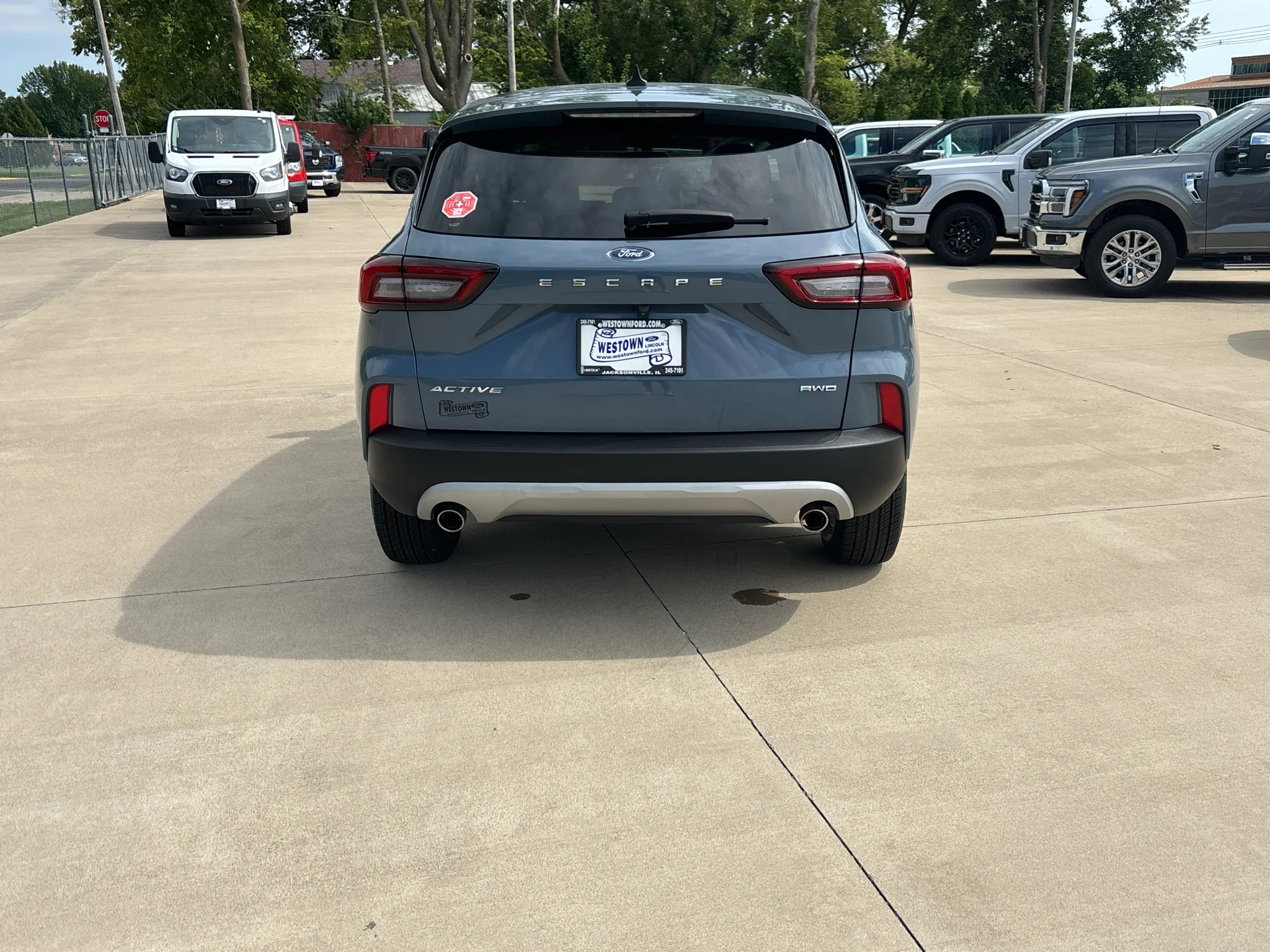 Used 2023 Vapor Blue Metallic Ford Active image 5