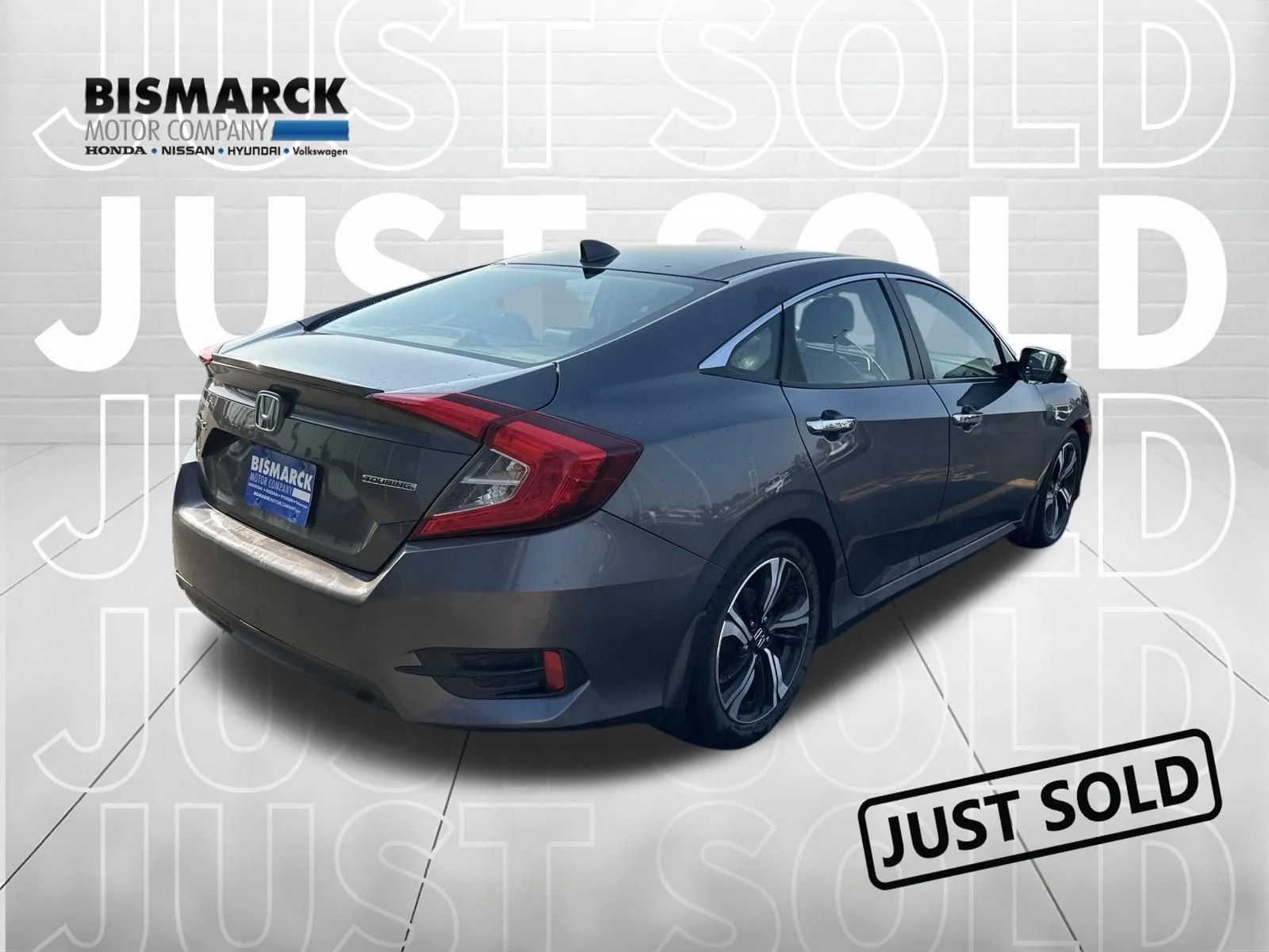 Used 2016 Gray Honda Touring image 3